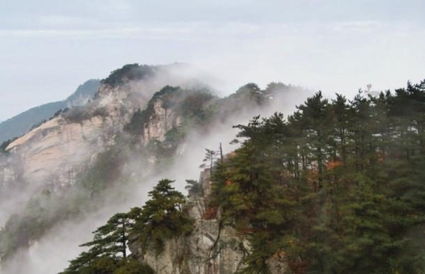 周末登山自驾游,大别山景区以山岳地貌、原始森林、极具体验!